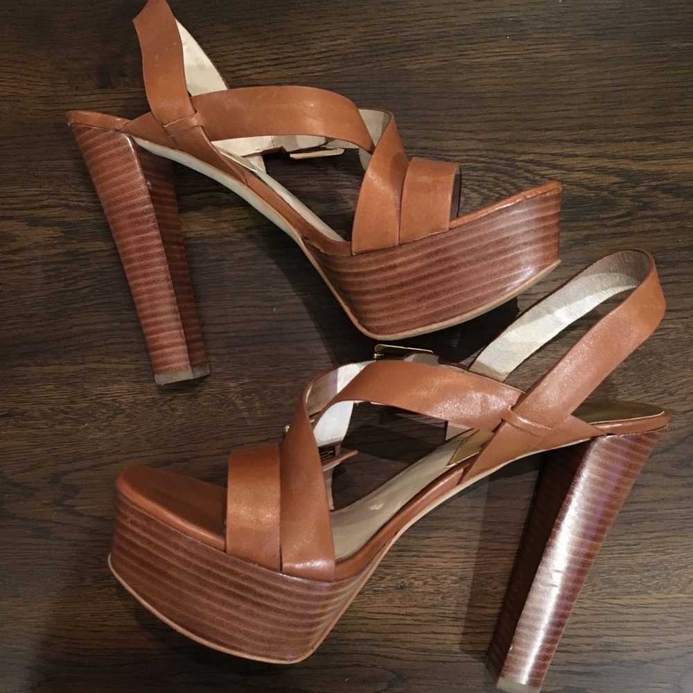 Michael Kors Cognac Brown Size 9.5 Great Condition